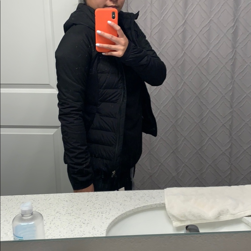Lululemon Jacket - Picture 5 of 6